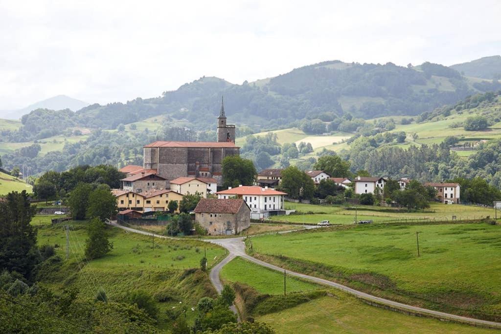 A 10 Minutos De San Sebastian *