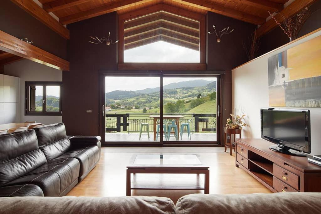 A 10 Minutos De San Sebastian Ferienhaus