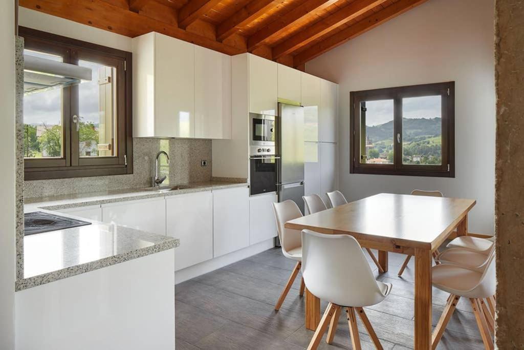 A 10 Minutos De San Sebastian Ferienhaus